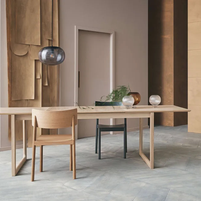 BOLIA Ribbon Dining Table